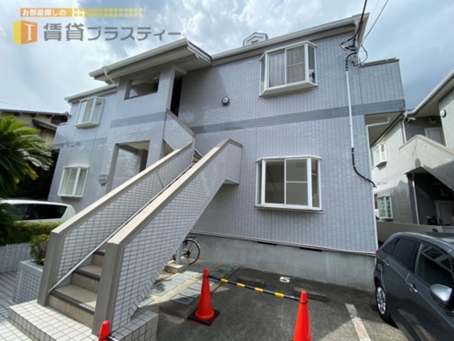 建物外観　閑静な住宅街に隠れ家発見！