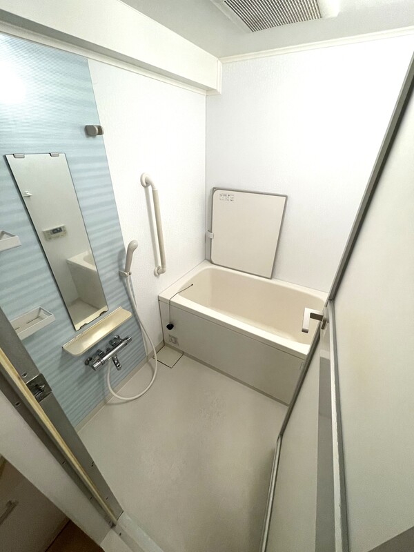 バス・シャワールーム　別部屋の参考写真です。