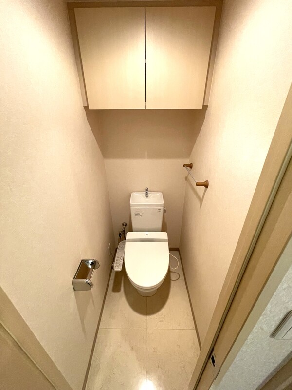トイレ　別部屋の参考写真です。