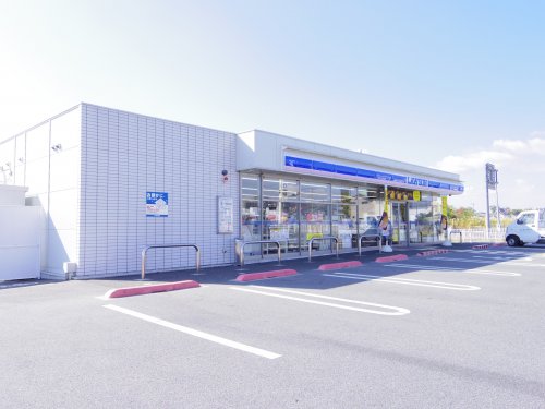 コンビニ　ローソン安堵町東安堵店（コンビニ）まで826m