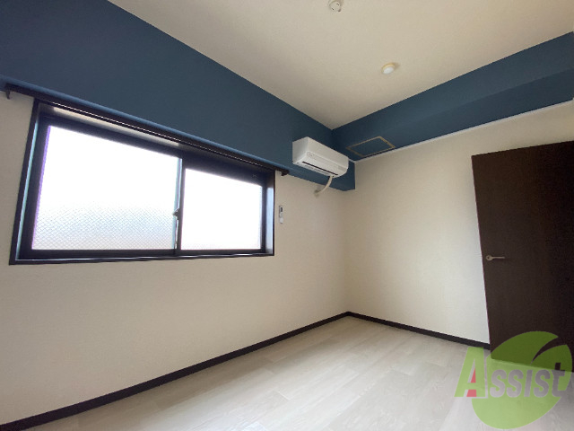 その他部屋・スペース　寝室には窓が付いているので部屋が明るく感じますね。