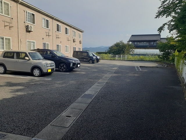 駐車場　敷地内駐車場完備です◆