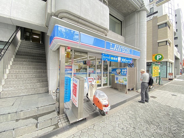 コンビニ　ローソン谷町四丁目店（コンビニ）まで89m