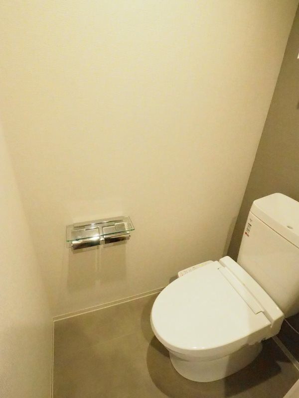 フロンティアレジデンス板橋のトイレ写真