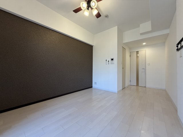 Luxe難波南の居間写真