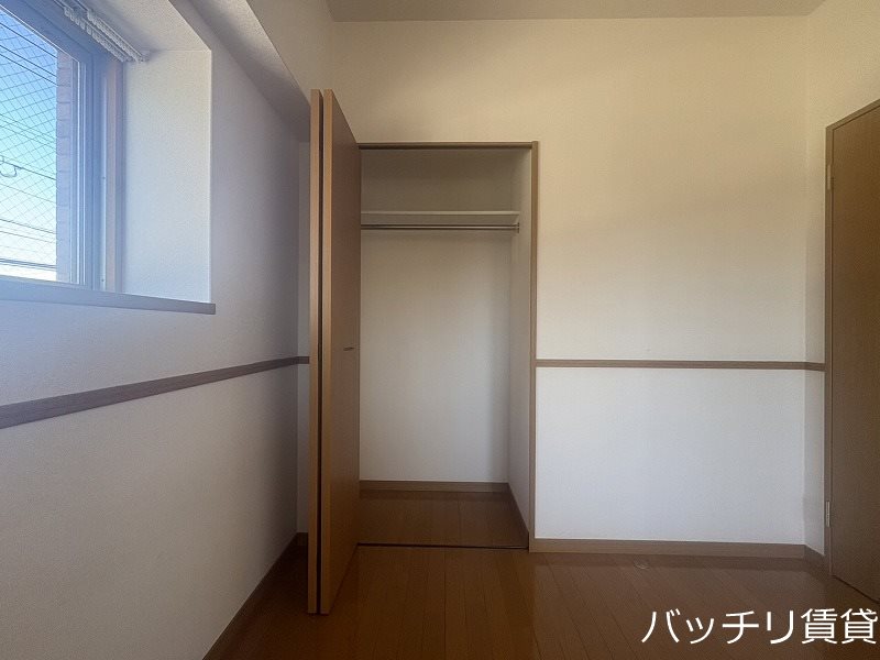 収納　別号室タイプの為、現状を優先致します。