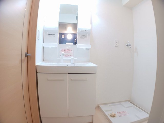 洗面設備　脱衣スペースもあります