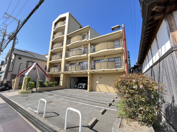 マンションピエ-ルの外観写真