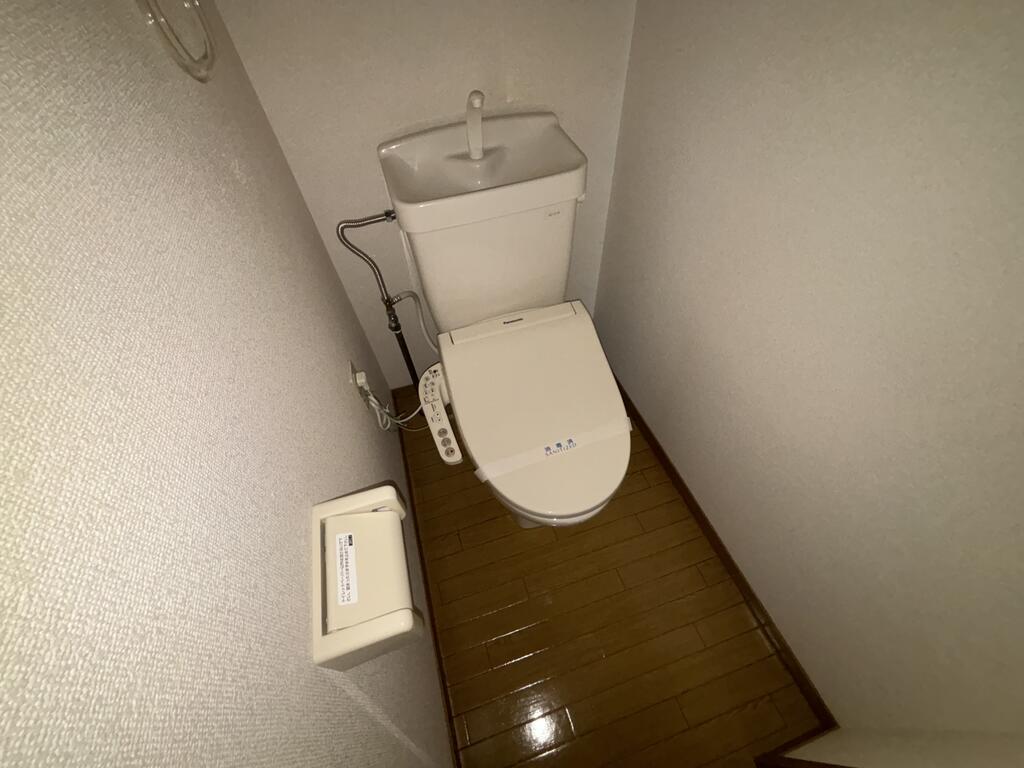 クリスタルパレスのトイレ写真