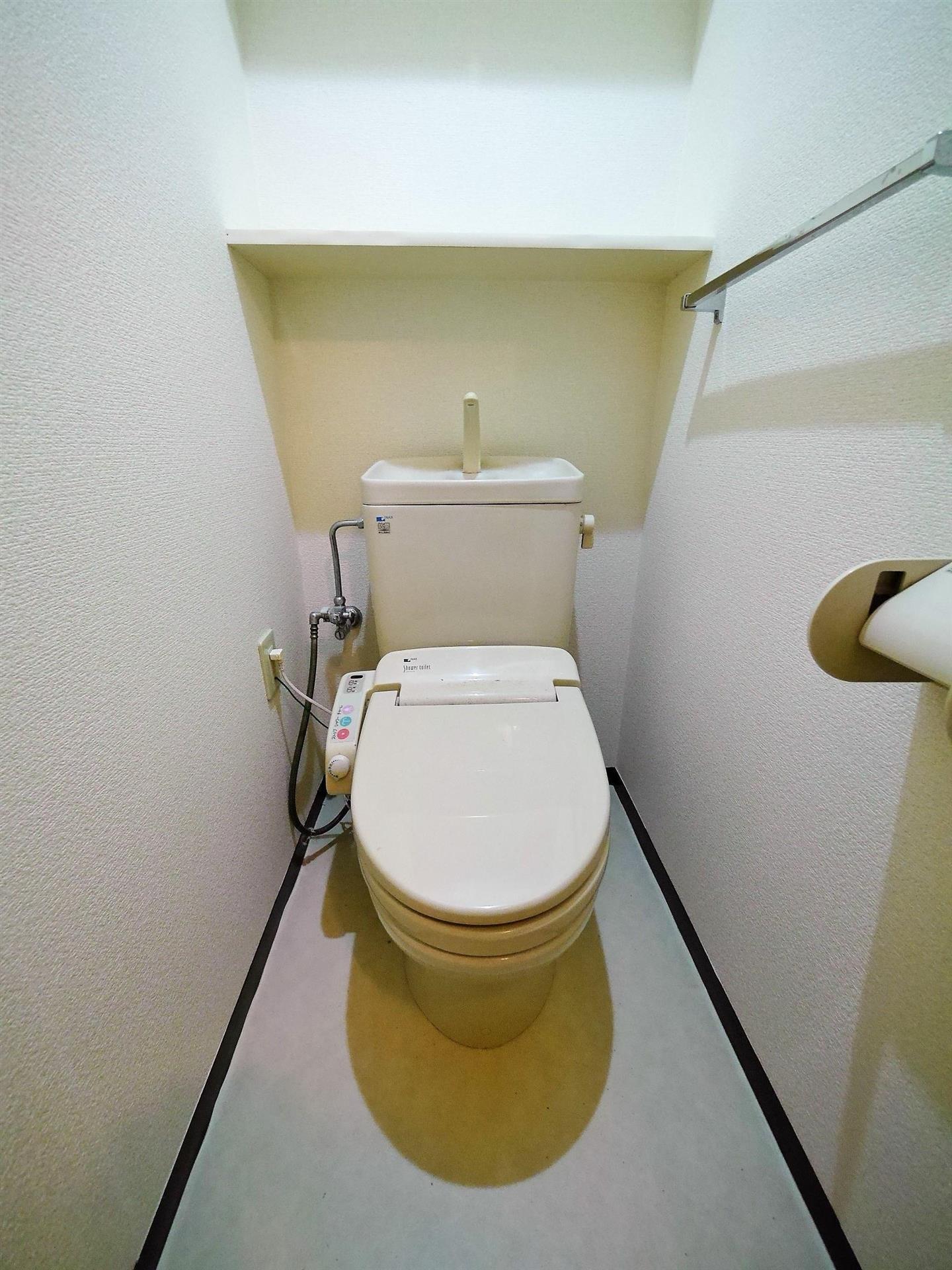 オークランド桜通りのトイレ写真