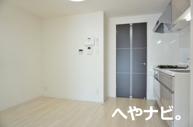 地下鉄東山線 伏見駅 徒歩5分 10階建 築11年の居間写真
