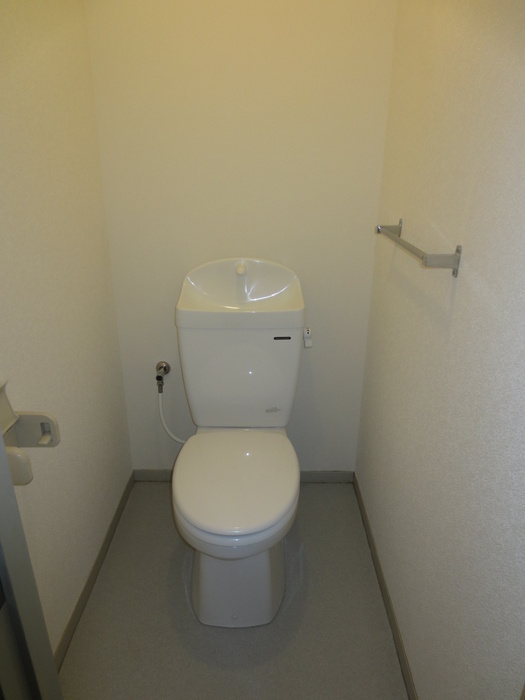 エタニティ5のトイレ写真
