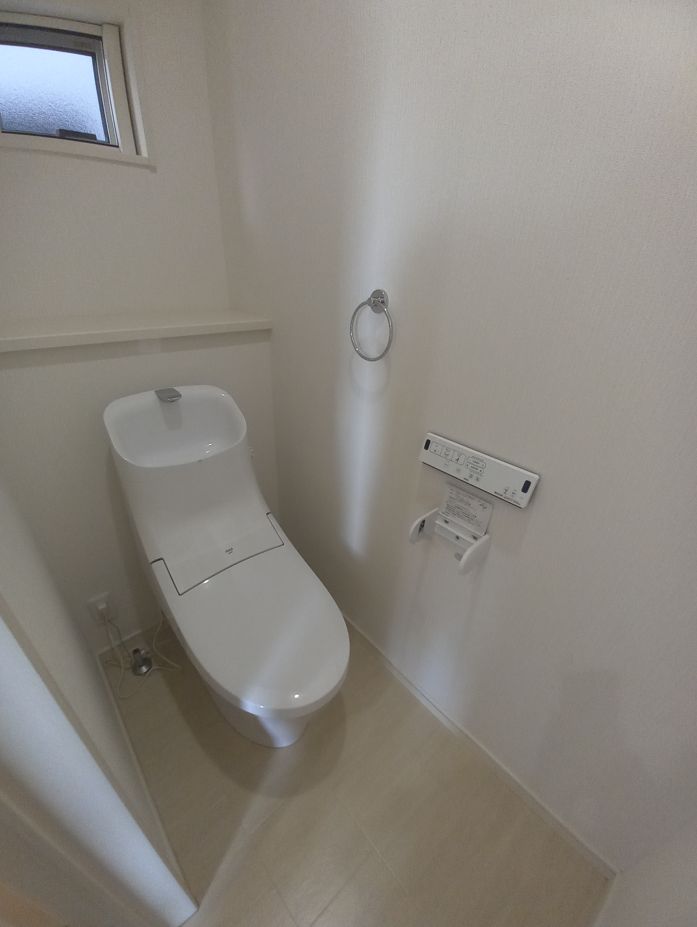 ＪＲ山陽本線 福山駅 徒歩34分 2階建 築8年のトイレ写真