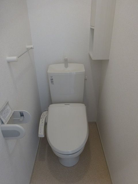 トイレ　※別号室参考写真です