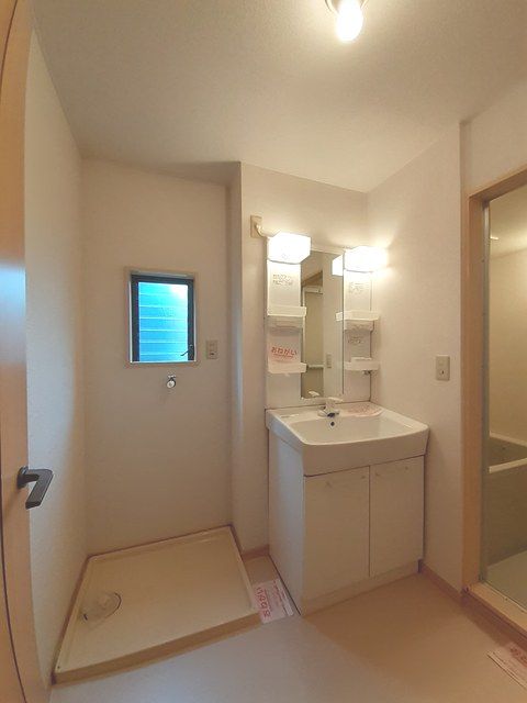 ＪＲ白新線 新崎駅 徒歩6分 2階建 築31年の内装写真
