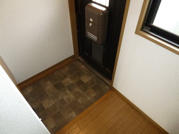 玄関　玄関※他号室の参考写真となります
