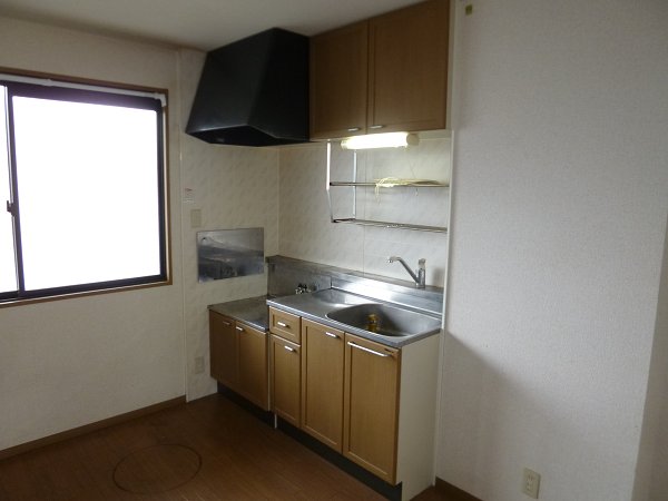 キッチン　キッチン※他号室の参考写真となります