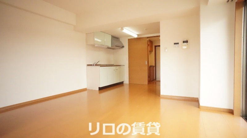 セントフォール新飯塚駅東の居間写真