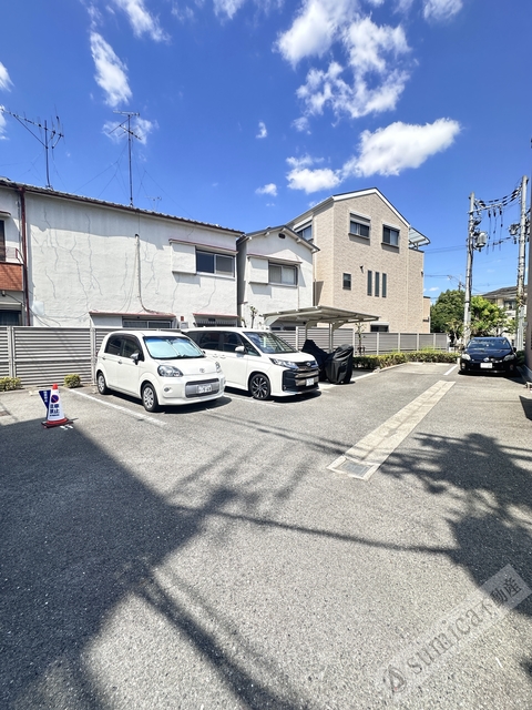 駐車場　ゆったりひろびろ駐車場♪
