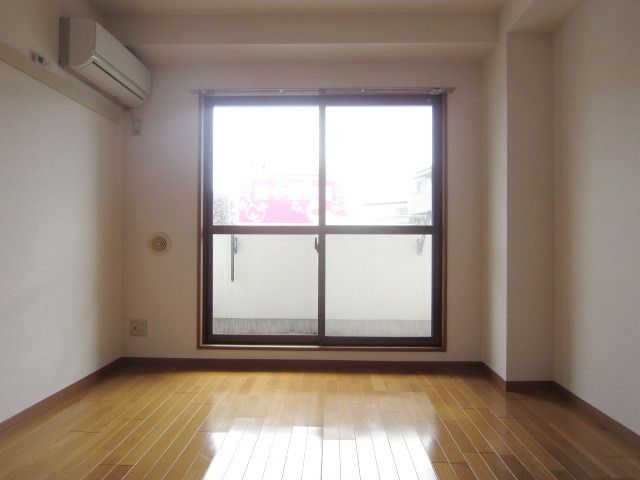 その他部屋・スペース　★南東向きで日当たり良好★