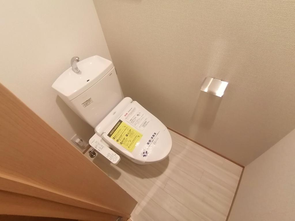 RSキャスバルクォーレ榴ヶ岡のトイレ写真