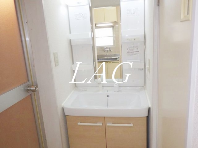 洗面設備　洗面台です。