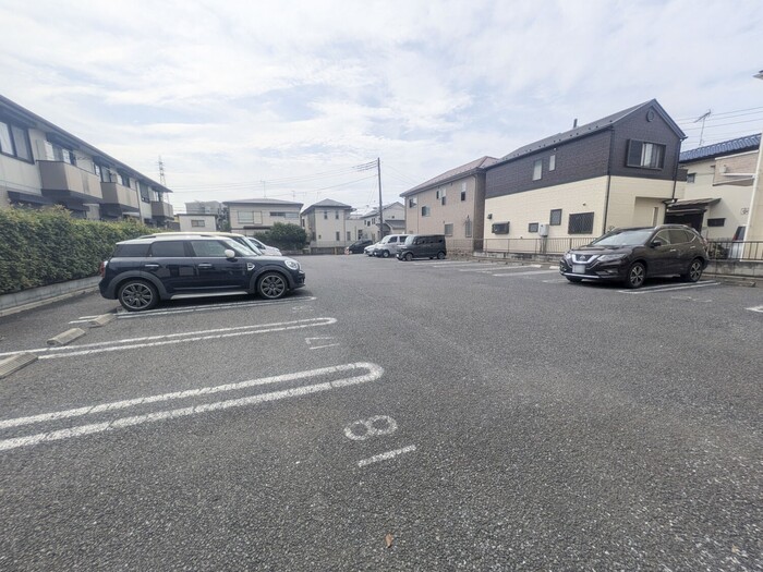 駐車場　駐車場