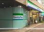 コンビニ　ファミリーマート新宿十二社店（コンビニ）まで341m