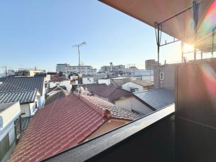 眺望　バルコニー南向きで日当たり良好♪