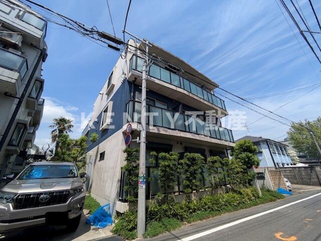 建物外観　落ち着いた雰囲気の外観です