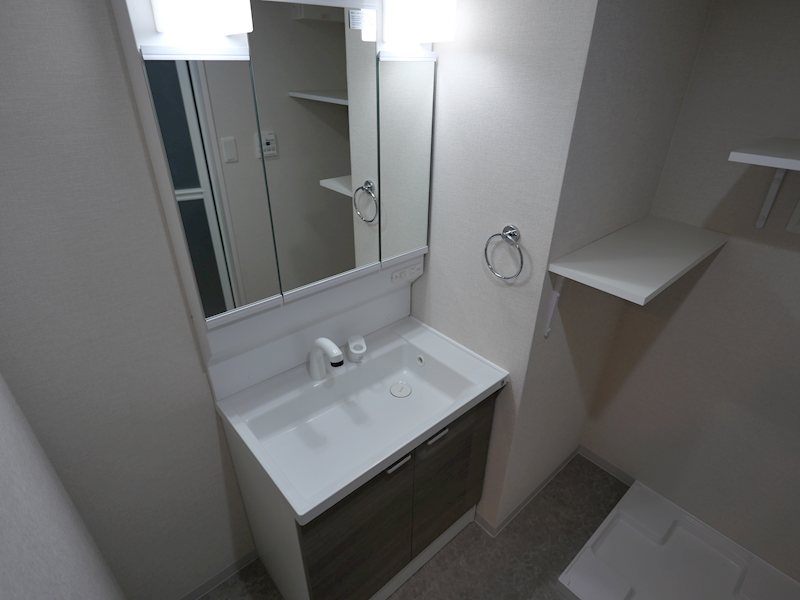 洗面設備　建築中のため参考写真です。