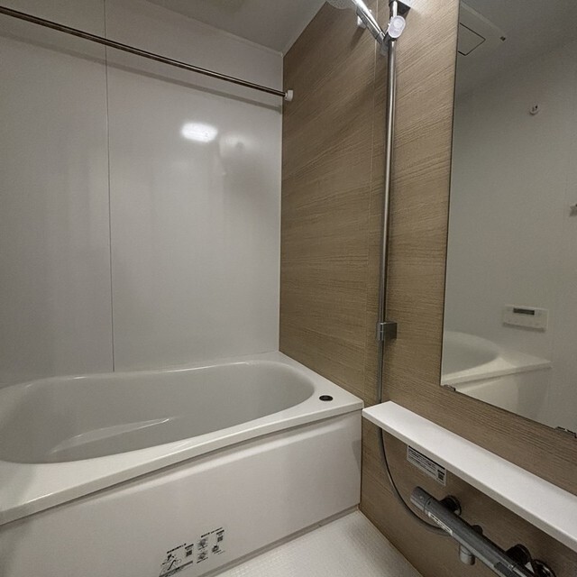 バス・シャワールーム　※写真は同タイプ住戸です。