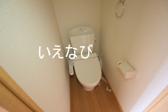 ＪＲ宇野線 大元駅 徒歩15分 3階建 築17年のトイレ写真