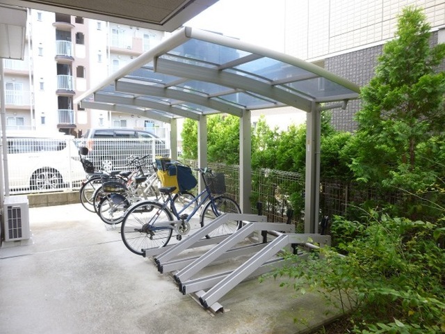 その他　駐輪場です