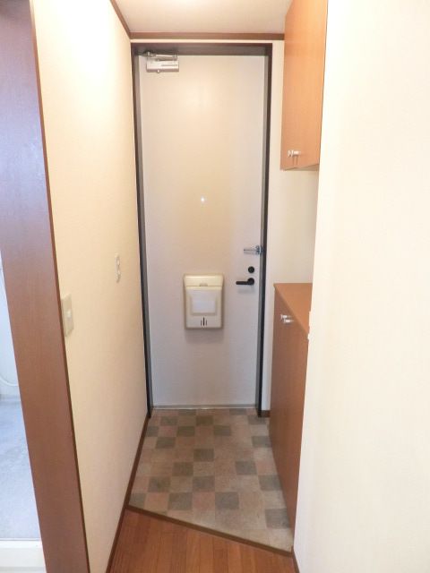 玄関　シューズボックス付きの玄関です