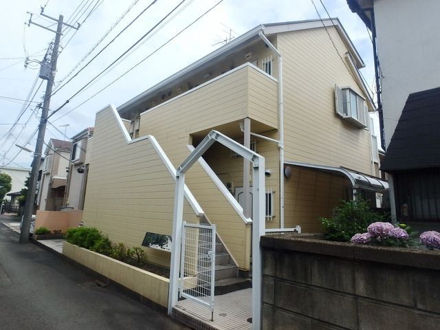 建物外観　★日当たり良好な外観★