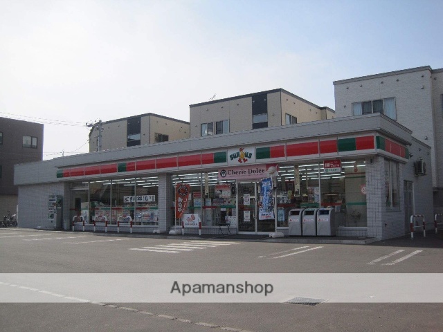 コンビニ　サンクス（コンビニ）まで503m