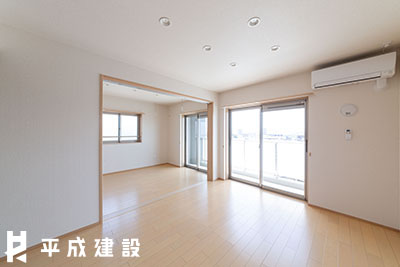 その他設備　リビングに設備でエアコン設置済