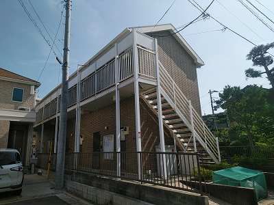 神奈川県茅ヶ崎市ひばりが丘（アパート）の賃貸物件の外観