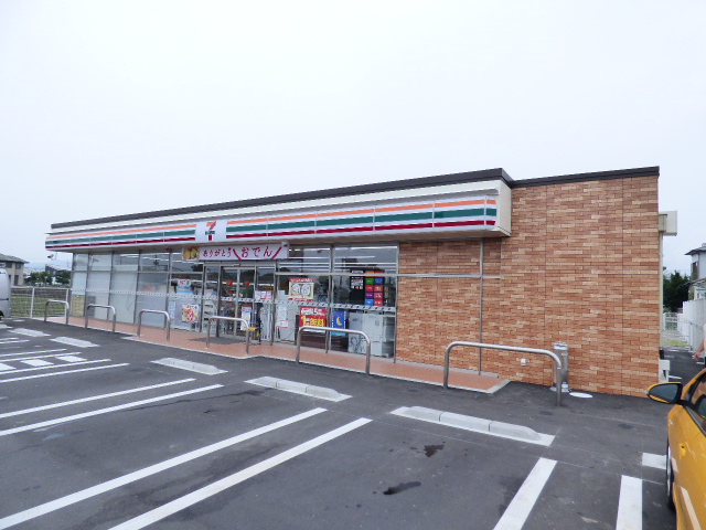 コンビニ　セブンイレブン大村黒丸町店（コンビニ）まで557m