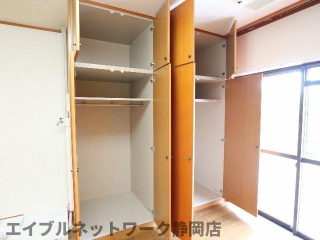 【静岡市葵区城東町のマンションの収納】