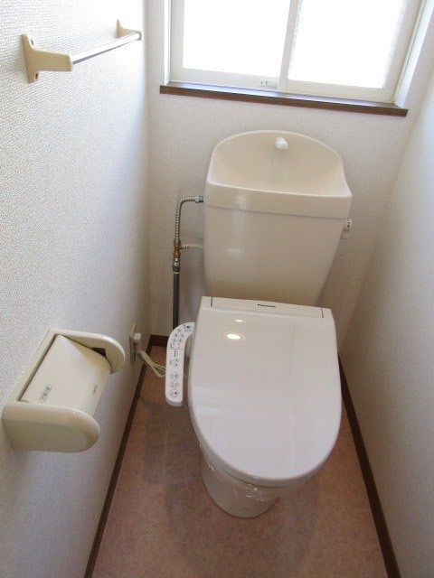 【国分寺市東元町のアパートのトイレ】