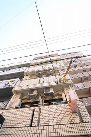 【広島市中区十日市町のマンションの建物外観】