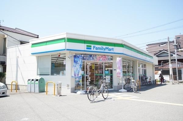 【尼崎市杭瀬本町のマンションのコンビニ】