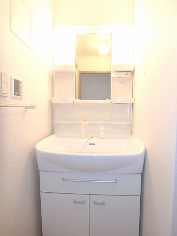 洗面設備　人気のシャンプードレッサー☆