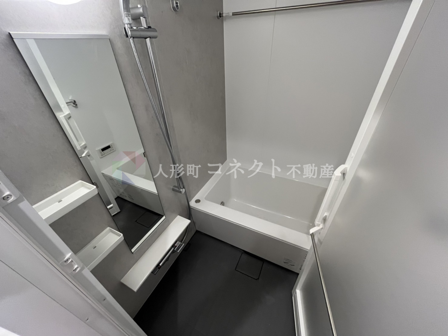 バス・シャワールーム　反転タイプ