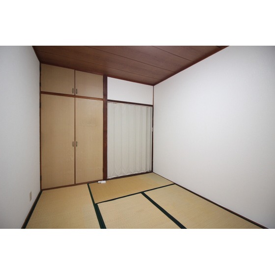 コスモコーポの居間写真