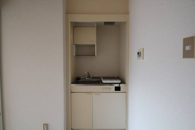 キッチン　２Ｂ号室内装写真参照