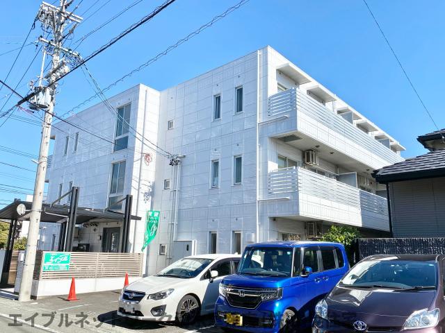 【静岡市清水区草薙のマンションの建物外観】