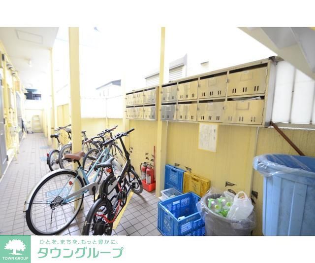 【フォーシム三軒茶屋の駐車場】